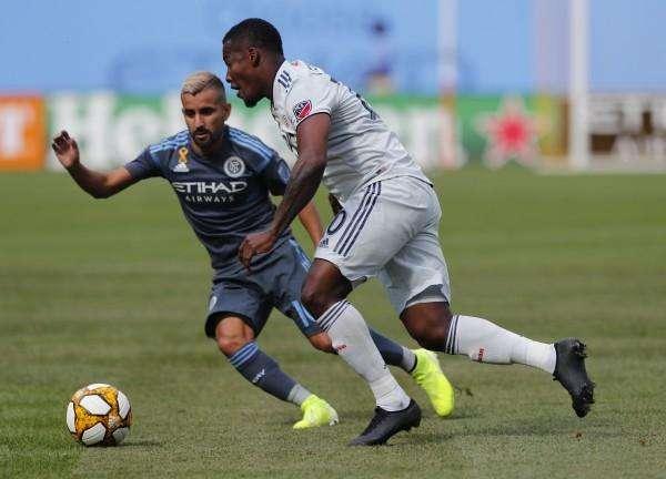 Maxi Moralez asks Jesus Medina to send New York City FC to the top of the table