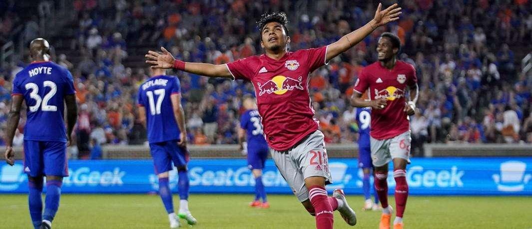 How RBNY's Omir Fernandez spent his first NY Derby among NYCFC's supporters