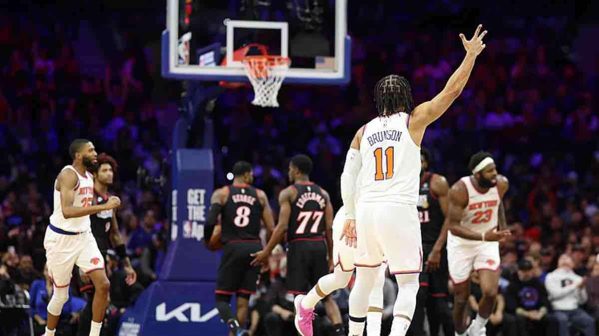 Mike Brown Drops Hilarious Jalen Brunson Quote After Knicks Silence Philadelphia