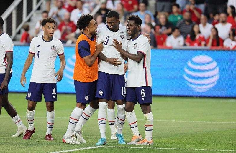 Two USMNT players are watched by an Italian club