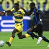 Il Parma si butta via e l’Inter ringrazia: a San Siro finisce 3-0, gli highlights del match