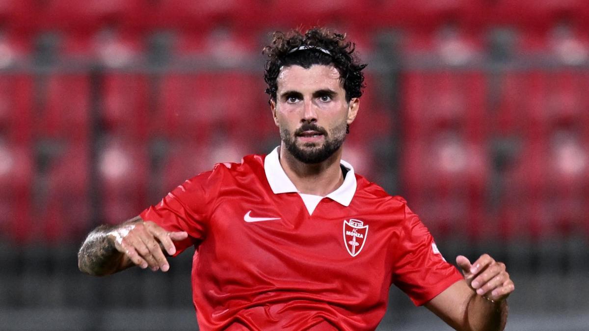 Fastidio muscolare per Patrick Cutrone: l'attaccante salta la sfida da ex col Parma