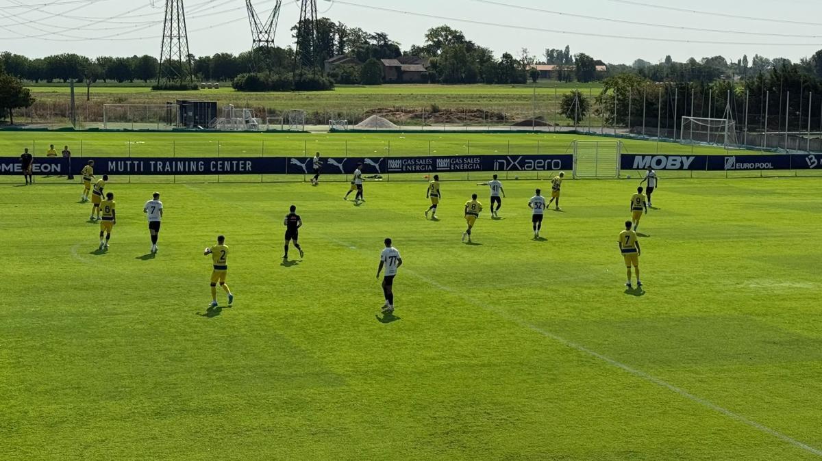 Parma-Parma Primavera 2-0 all'intervallo. Benek e Carboni i marcatori