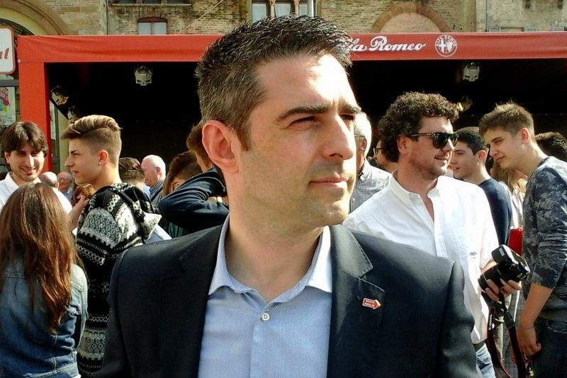 Pizzarotti: “Quando arrivò in comune Manenti pensavo a uno scherzo. La macchina in fermo il cameo di una situazione surreale”