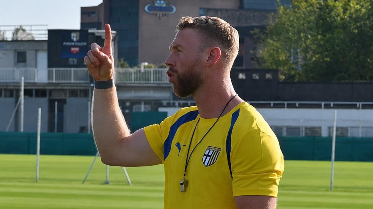 Sam Wilson: “Orgoglioso di iniziare col Parma. Contento di lavorare di nuovo con un mister fantastico”