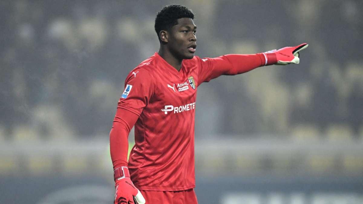 Inter e Milan interessate a Meslier del Leeds: sullo sfondo resta sempre anche Suzuki del Parma