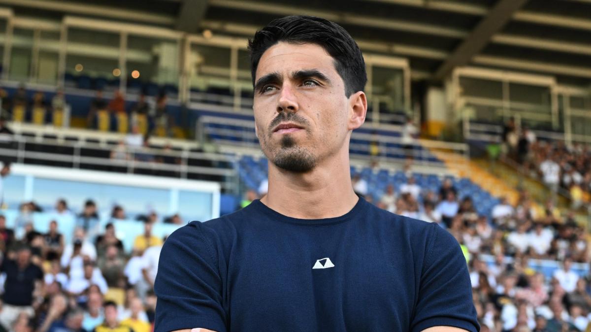 Il punto più alto dell'amore tra Cuesta e il Parma: a fine campionato lo scorso anno acclamato dalla curva