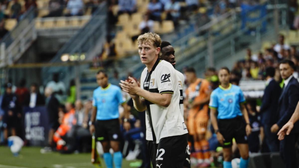 Prima rete in gialloblù, Sorensen è l'MVP di Parma-Fiorentina: “Corre due km in più del secondo in classifica” 