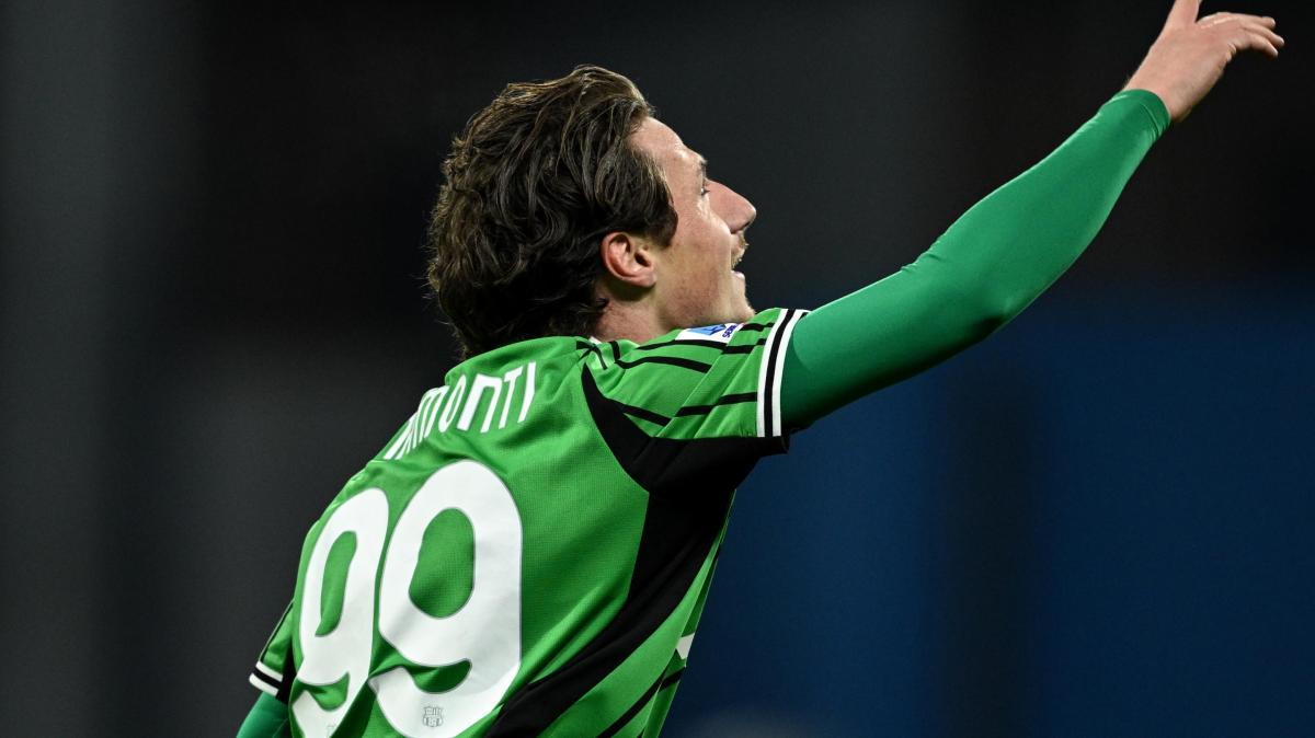 Fiorentina, non solo Pellegrino per l'attacco: piace anche Pinamonti del Sassuolo