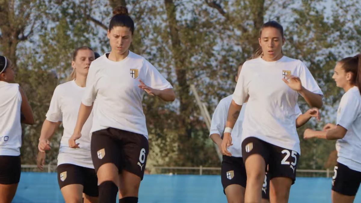 Che sorpresa a Noceto: le ragazze del Parma Women fanno visita alle bambine del settore giovanile con doni e auguri