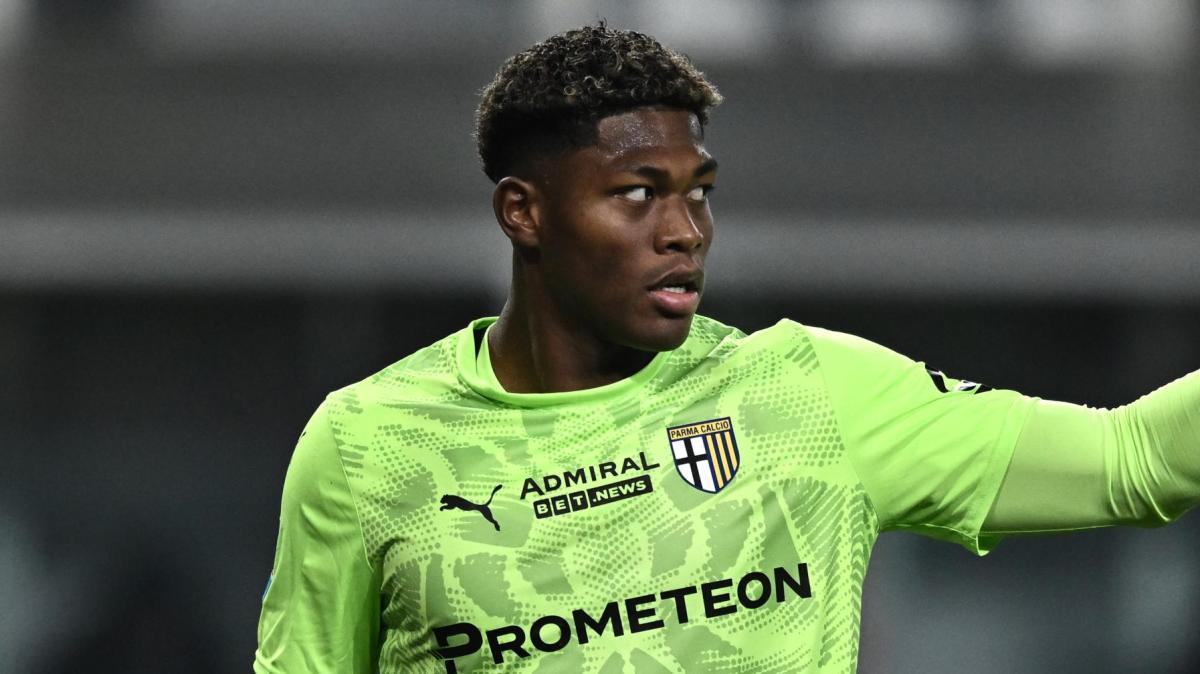 Romano su Suzuki: "PSG in contatto con i suoi agenti e col Parma. Rifiutata prima offerta della Juventus"
