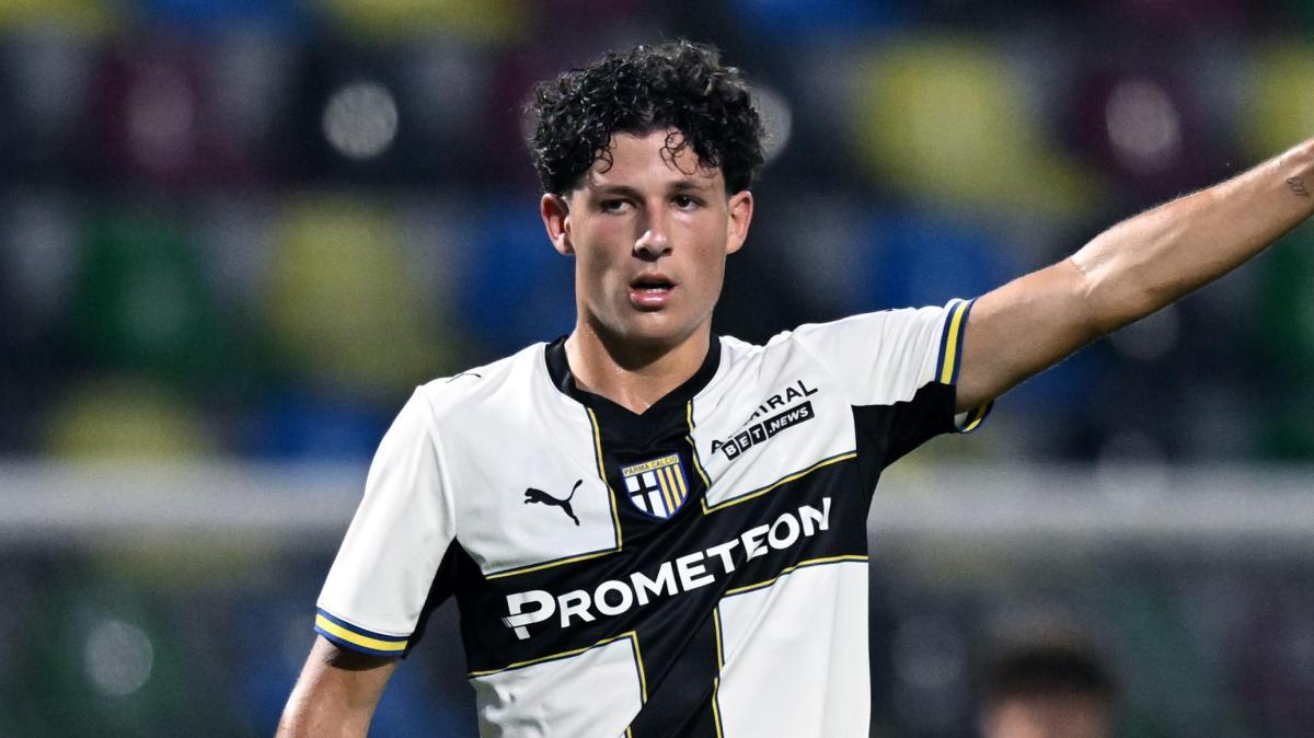 Verso Como-Parma: sempre più prove di difesa a tre. Difficile tener fuori Lontani