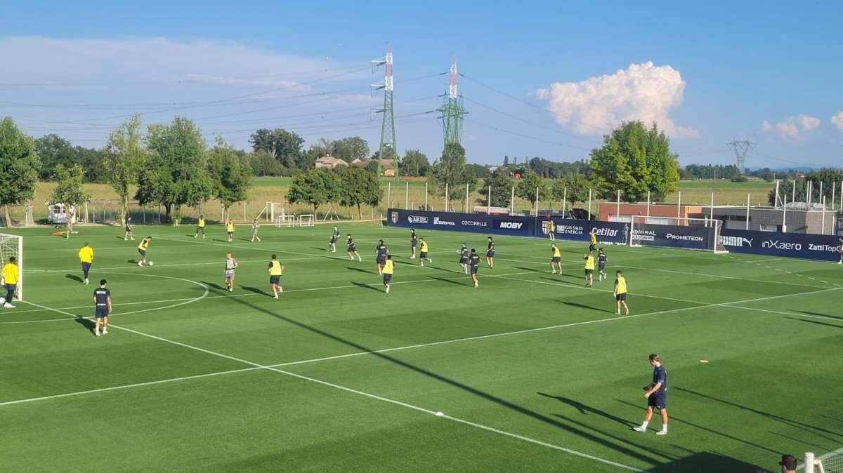 Giorni caldi a Collecchio: tra mercato e preparazione la stagione prende il via
