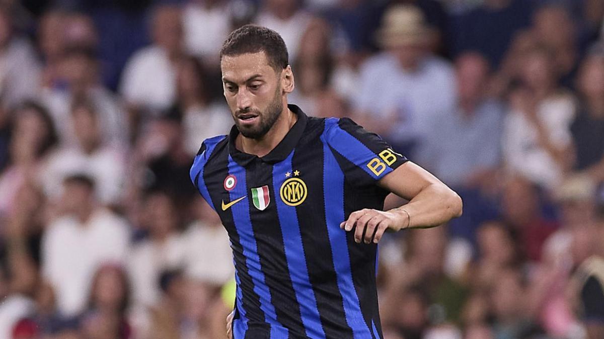 Inter, Calhanoglu rientrato a pieno regime: il centrocampista si è allenato con il gruppo e ci sarà per il Parma
