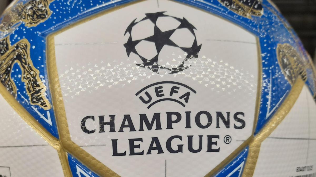 Champions League, oggi l'esordio del Napoli. Al Maradona arriva l'Arsenal di Arteta