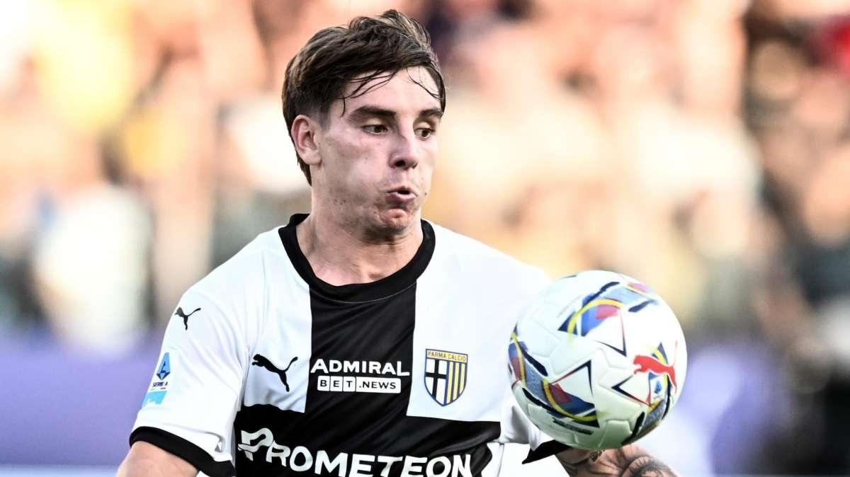 Semplici su Bernabé: “A Parma è cresciuto tantissimo. Cambierebbe la filosofia della Fiorentina”