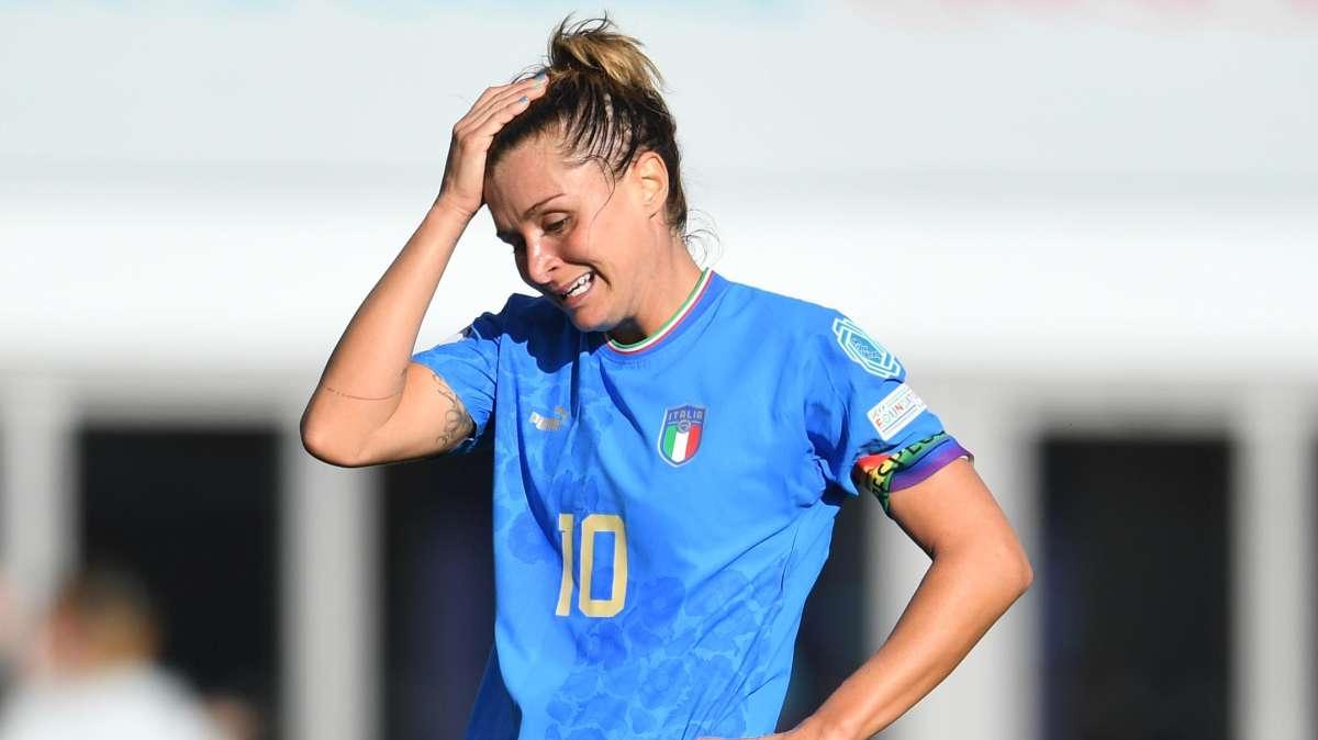 Italia femminile, non basta il gol di Girelli: la qualificazione si deciderà all’ultima giornata