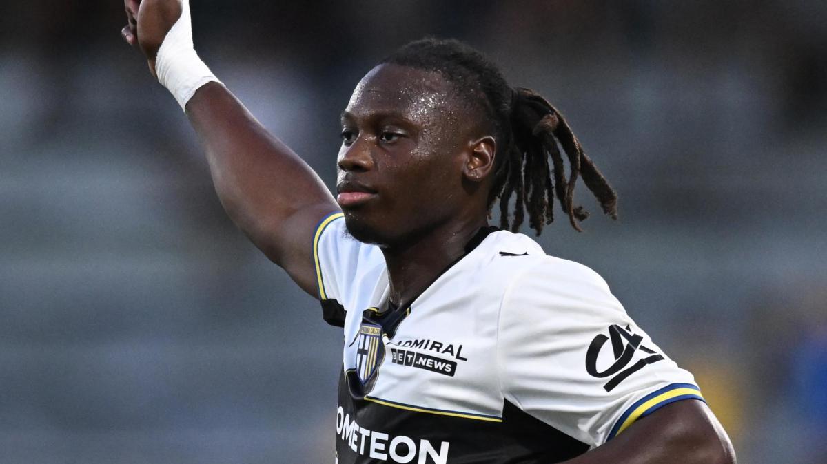 Como-Parma, le formazioni ufficiali: Touré e Lontani a supporto di Elphege. C'è Sierro