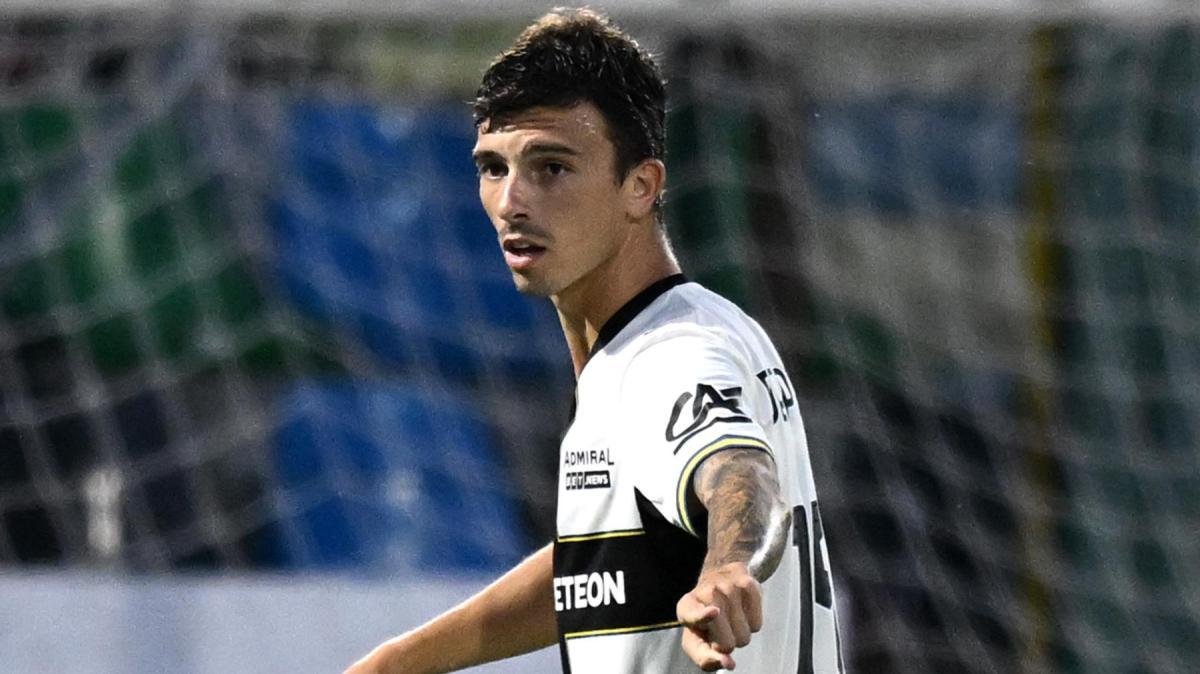 Delprato: "Normale che gli apprezzamenti di altre squadre facciano piacere, ma io sono il capitano del Parma"