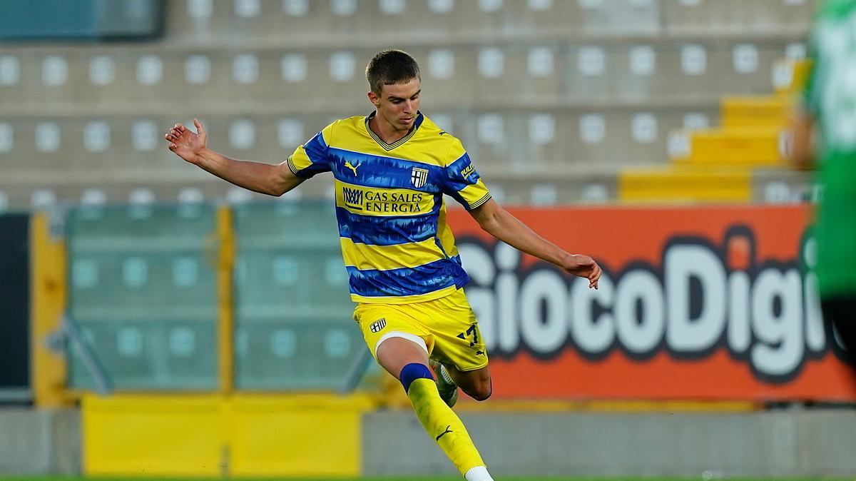 Offerte dalla Premier (ma non solo) per Drobnic: il Parma rifiuta. Sarà presente a Pinzolo