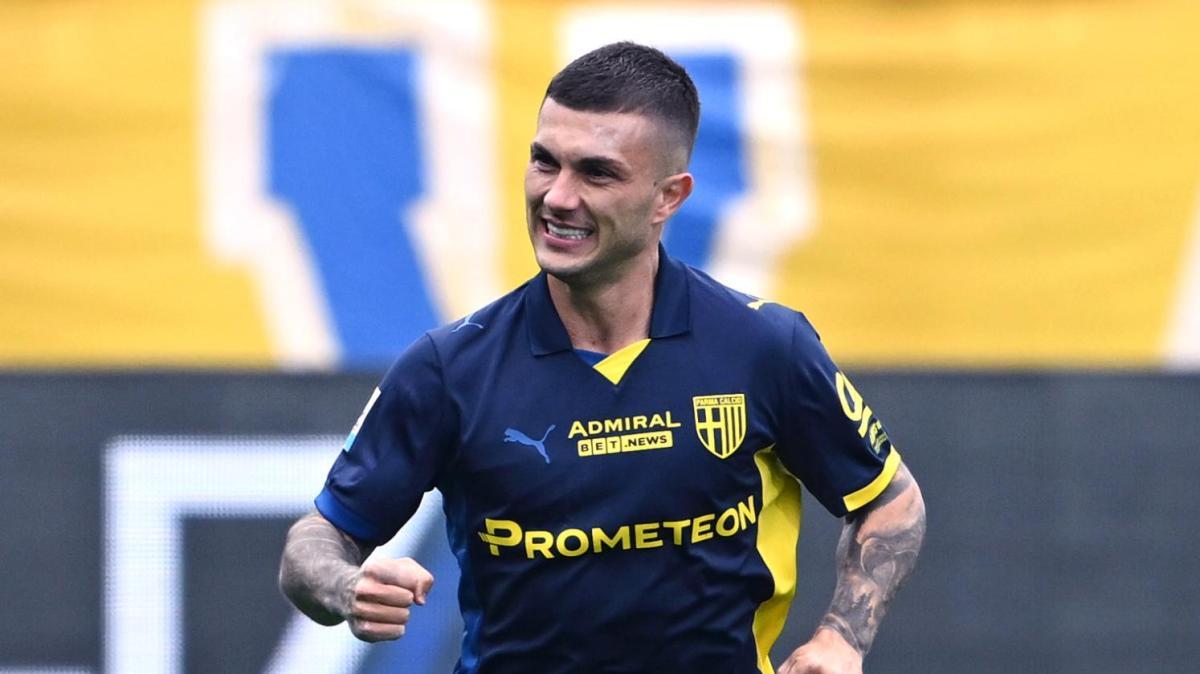 Cuesta studia il 4-3-3, ma servono gli esterni: da Maldini a Strefezza, il Parma non batte ancora il colpo