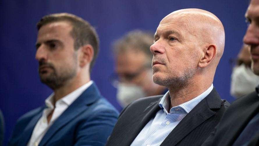 4 (o 5) acquisti e altrettante partenze: quel che serve a 20 giorni dal via. Prima le uscite? All'orizzonte diverse possibili cessioni