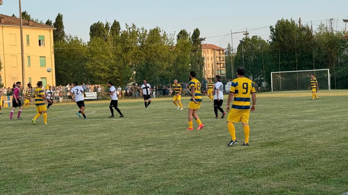 PL - Lucarelli: “Una bella serata. Tutti i presenti hanno contribuito alla storia del Parma”