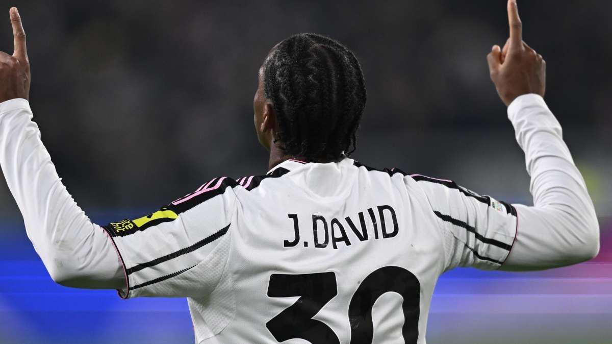 Champions League, bene la Juve con David che torna al gol. Il Benfica batte il Napoli