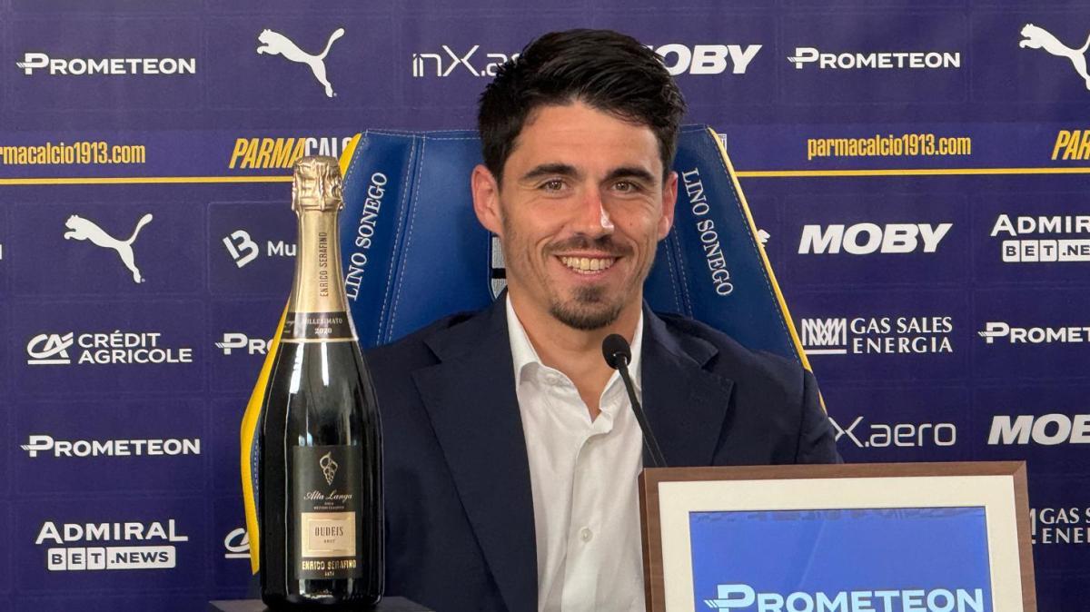 Parma-Napoli, alle 13 parlerà mister Carlos Cuesta. Segui il LIVE! su ParmaLive.com