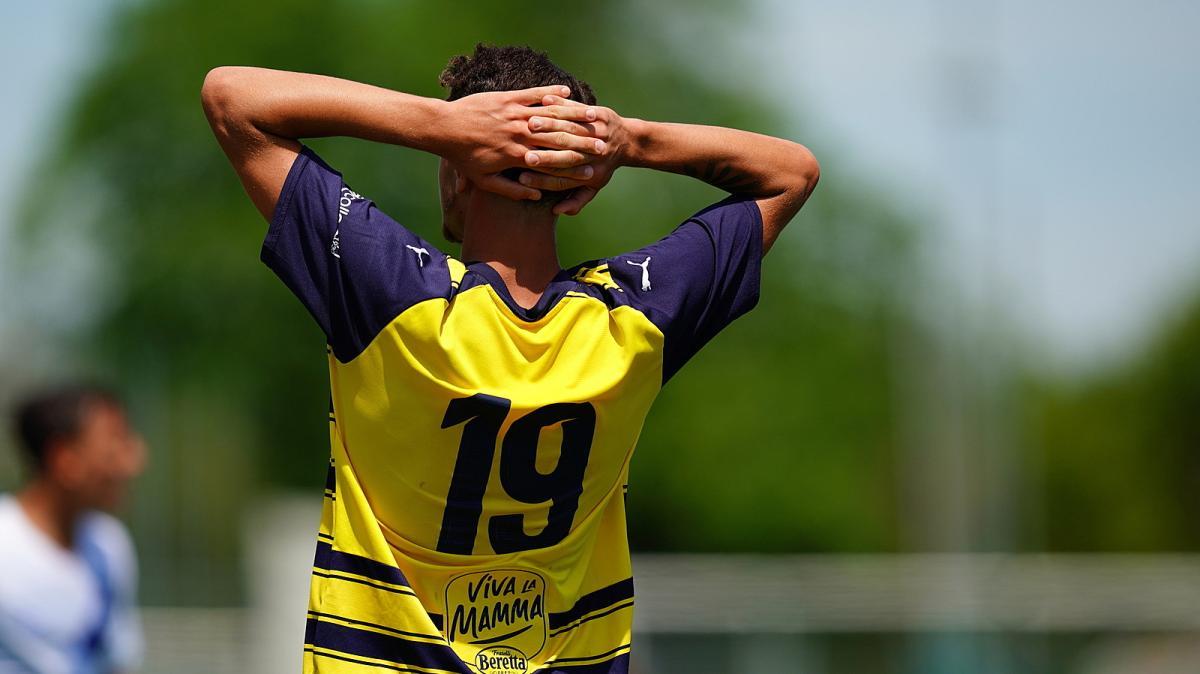 Under 16, i crociati perdono lo scontro diretto e la vetta contro la Juve
