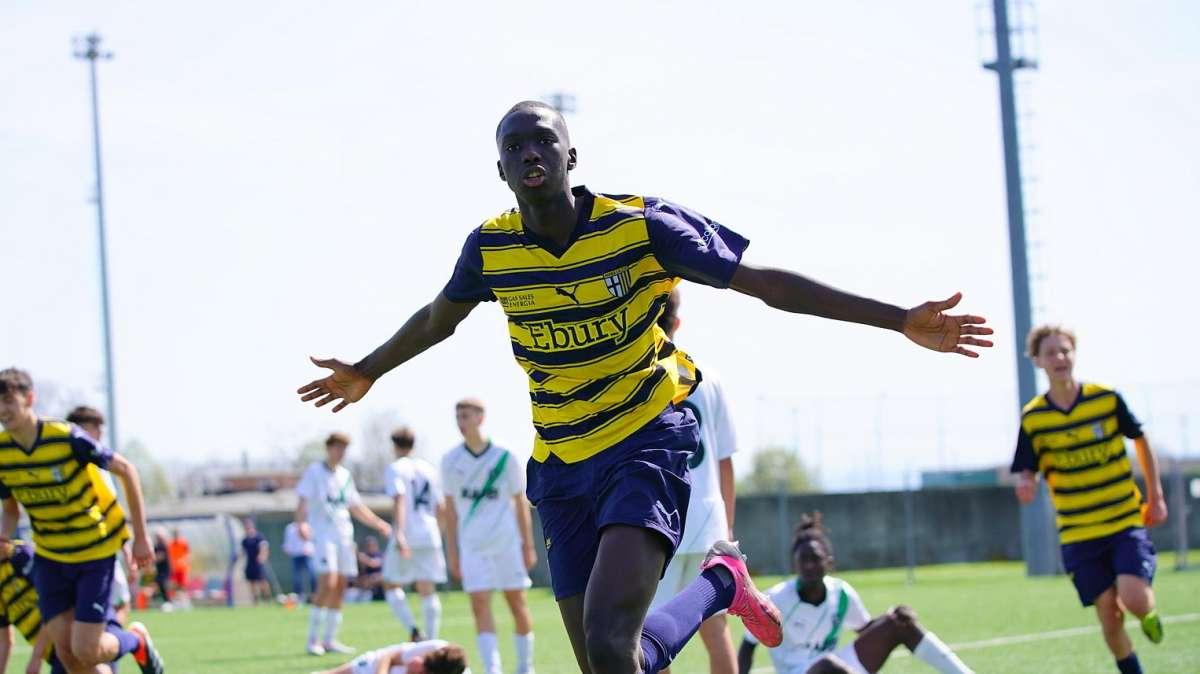 Under 17, Diallo segna anche con la nazionale. 2 reti anche con il Parma in stagione: difensore goleador