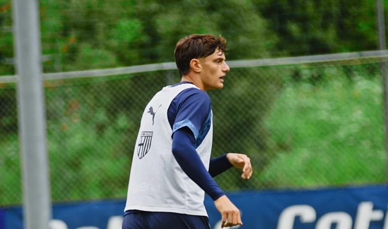 L'ex Parma Giovanni Leoni nella formazione degli italiani più preziosi all'estero