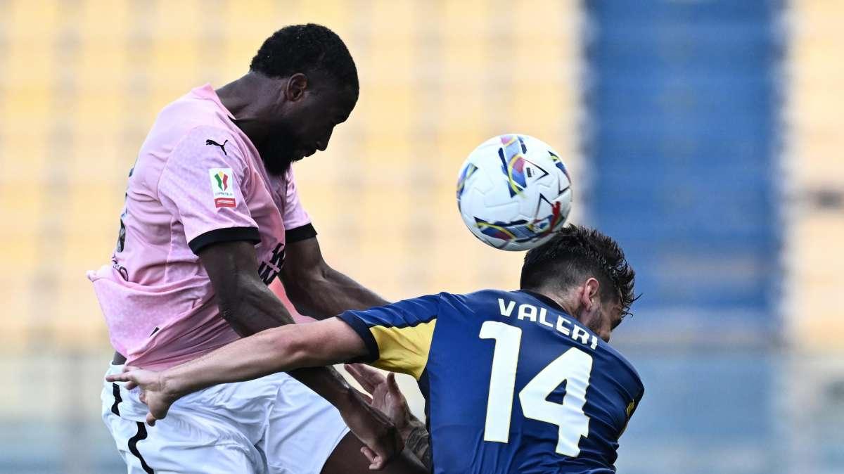 Corriere dello Sport - Si va verso la conferma dell'undici anti-Juve. Valeri unica novità