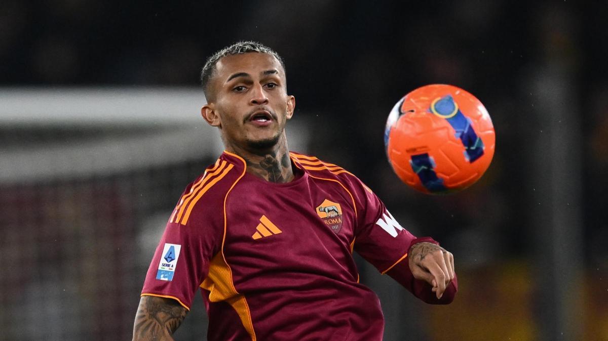 Roma, Wesley salterà il Genoa per squalifica: i possibili sostituti