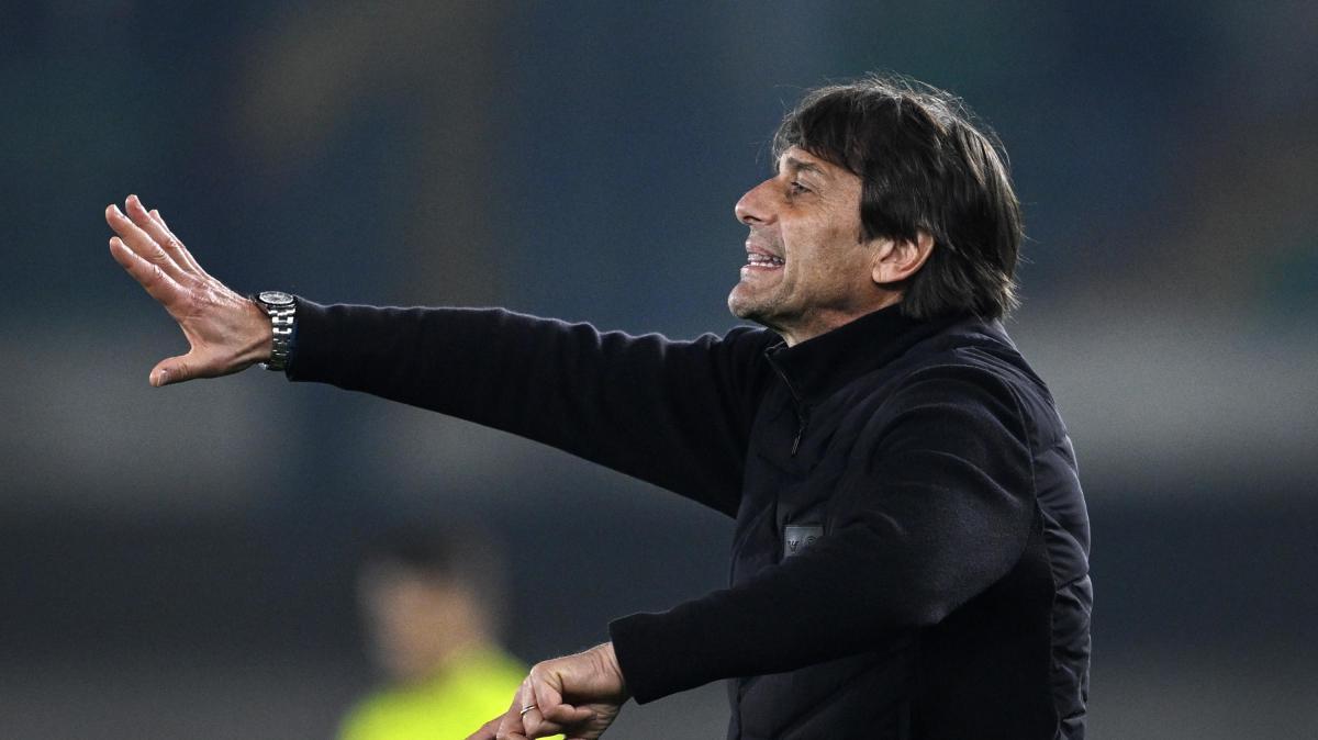 Conte, Napoli