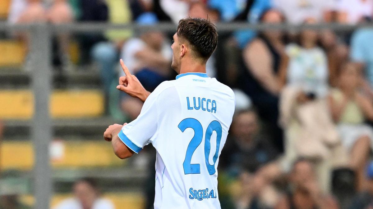 Lorenzo Lucca, Napoli