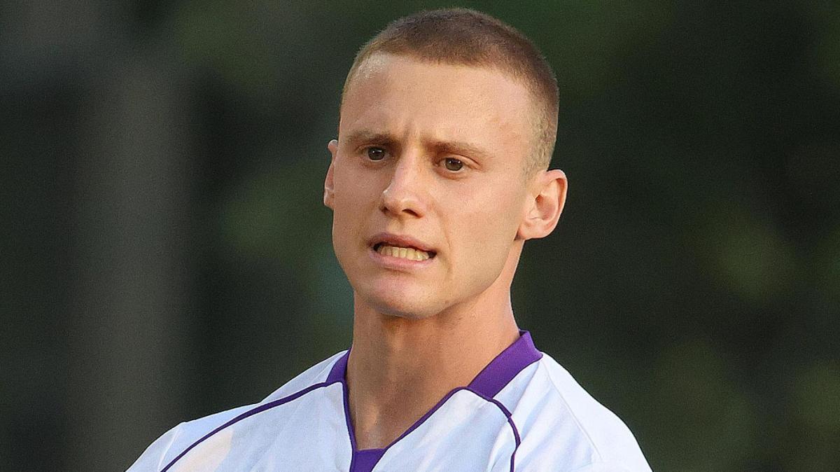 Comuzzo in maglia Fiorentina