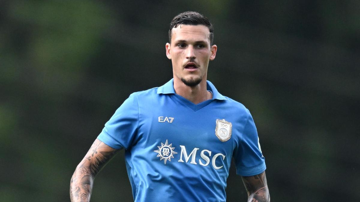 Napoli, infortunio per Rafa Marin contro il Genoa: le sue condizioni