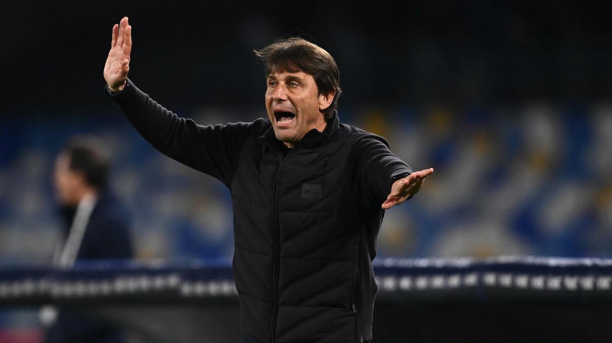 Conte, Napoli