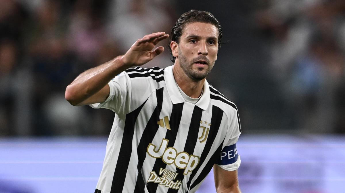 Juventus, Locatelli: "Con Douglas Luiz tutto bene. Alajbegovic va fatto crescere"