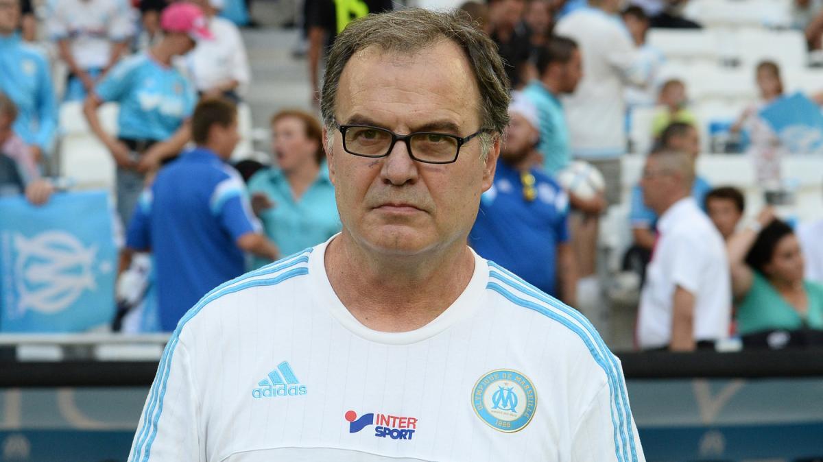 Perché il Ct dell’Uruguay Bielsa si è rifiutato di fare la foto ufficiale al Mondiale