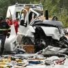 Sono saliti a sei i morti e 34 i feriti in un terribile incidente stradale nel pomeriggio