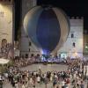 Il successo a Todi dell'Umbria Balloon Festival per tanti curiosi ed appassionati: turisti e residenti