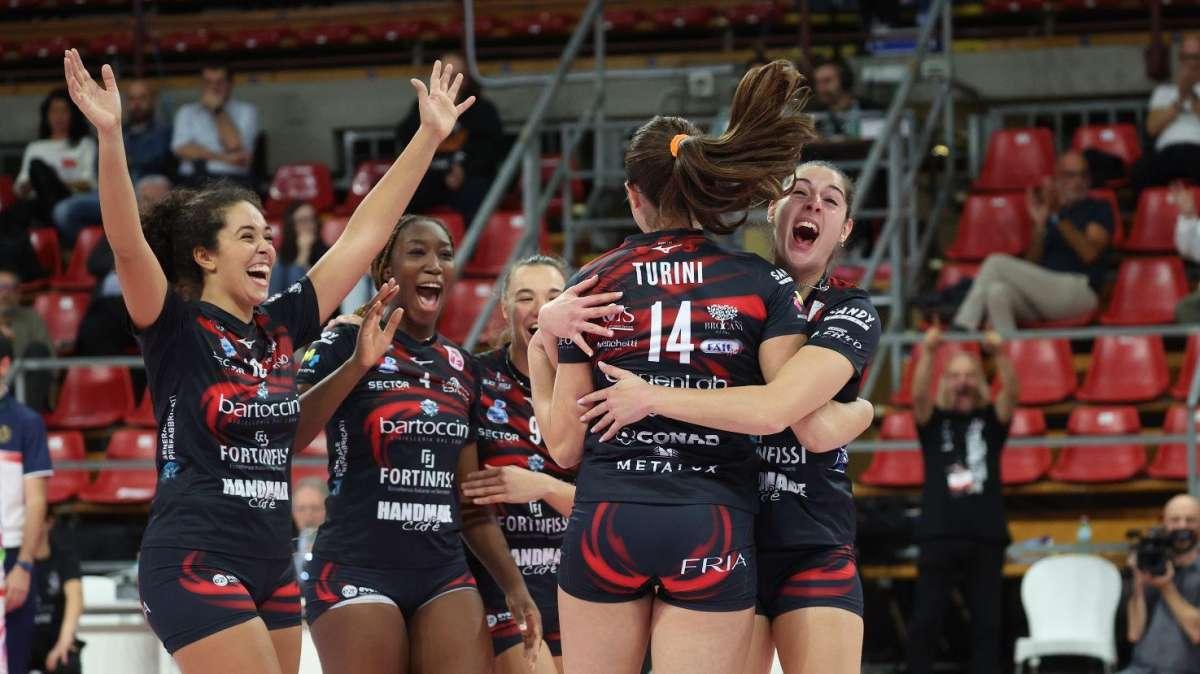 Domani sera l'anticipo della Bartoccini Perugia al PalaBarton contro la capolista Busto Arsizio