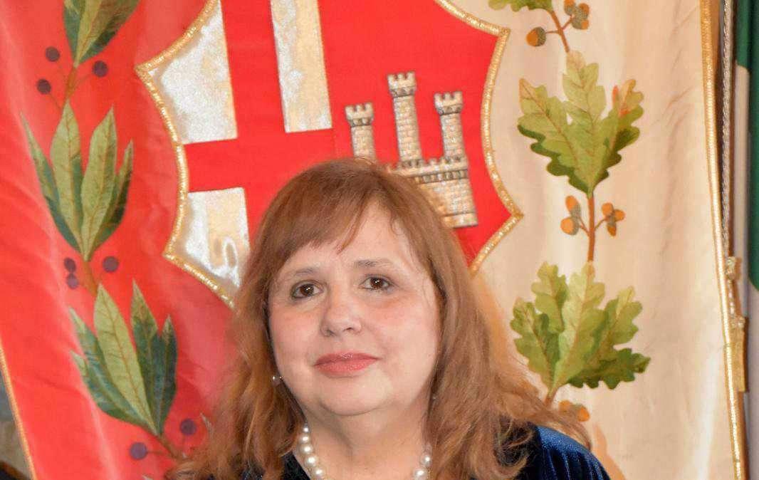 Ma che brava Francesca Zampini! Premio alla carriera grazie ai suoi magnifici levrieri!
