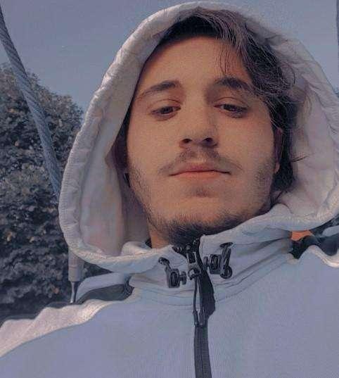 Oggi i funerali di Francesco, morto a 23 anni a Perugia in un incidente stradale