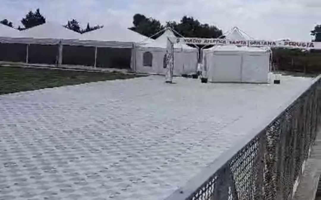 "Perchè il Santa Giuliana a Perugia chiude per l'atletica per 40 giorni a fronte di una settimana di concerti?"