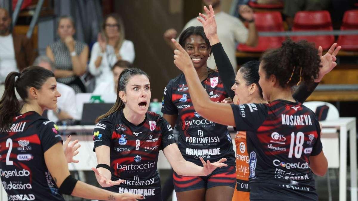 La Bartoccini Perugia in campo domani nell'A2 di volley femminile a Bologna