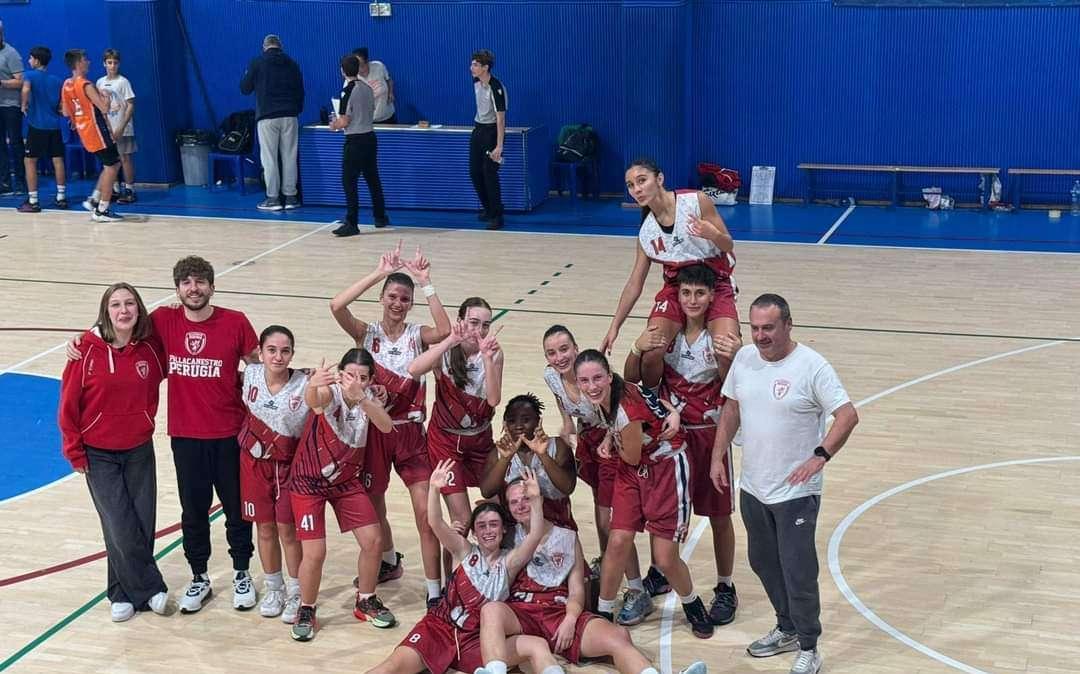 Che brave le ragazze dell' Under 17 della Pallacanestro Perugia!