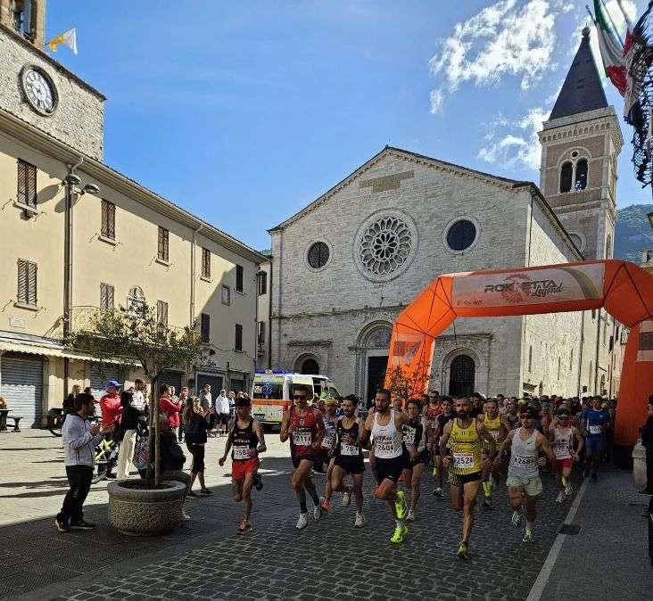 Domenica 24 maggio torna a Gualdo Tadino la "Sfacchinata": una delle gare podistiche storiche dell'Umbria